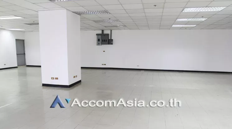 4  Studio Office Space For Rent in Charoen Nakhon ,Bangkok BTS Krung Thon Buri at Thai Sri Tower AA17855